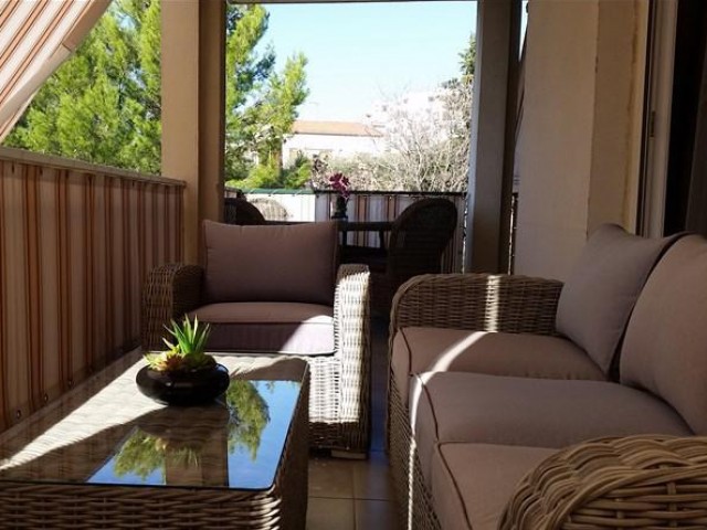 Joli appartement à Nice Ouest avec terrasse 